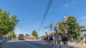 Woodlan Warriors Cheerleaders in the 2017 Parade